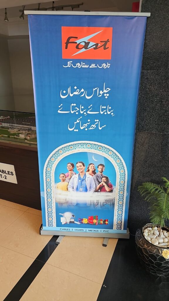 Roll Up Stand